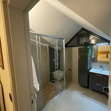 Villa Meta Homes